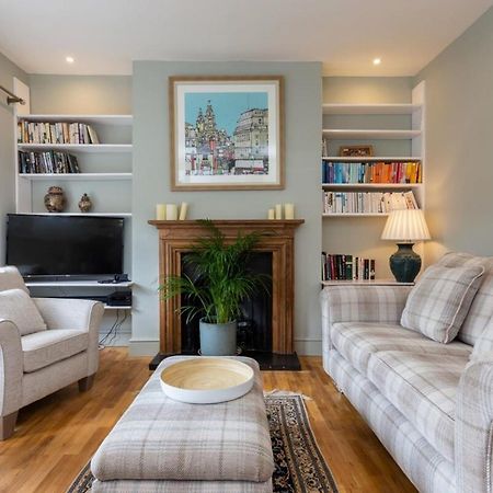 لندن Quaint 2 Bedroom Flat - 9 Minutes Walk To Vauxhall Tube المظهر الخارجي الصورة