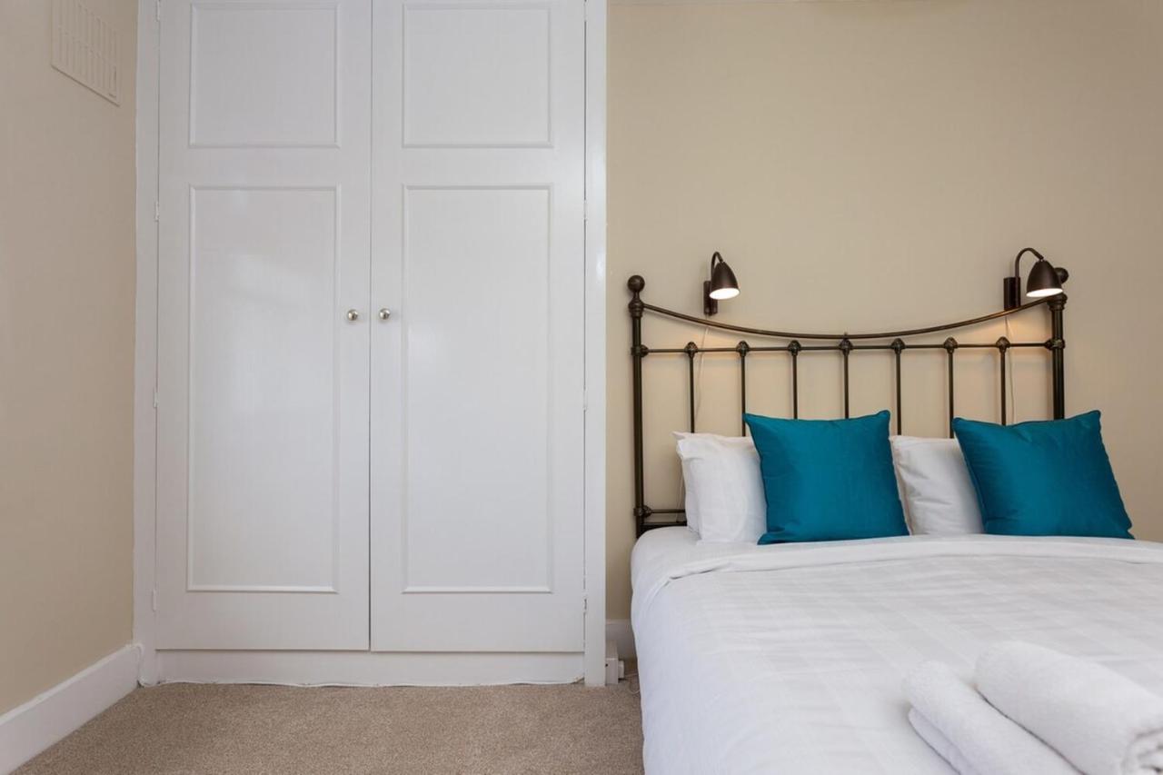 لندن Quaint 2 Bedroom Flat - 9 Minutes Walk To Vauxhall Tube المظهر الخارجي الصورة