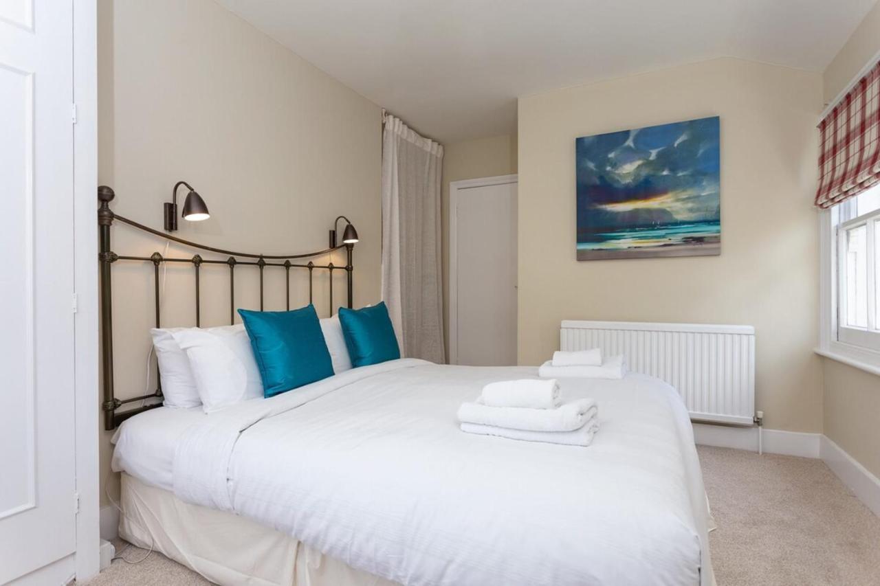 لندن Quaint 2 Bedroom Flat - 9 Minutes Walk To Vauxhall Tube المظهر الخارجي الصورة